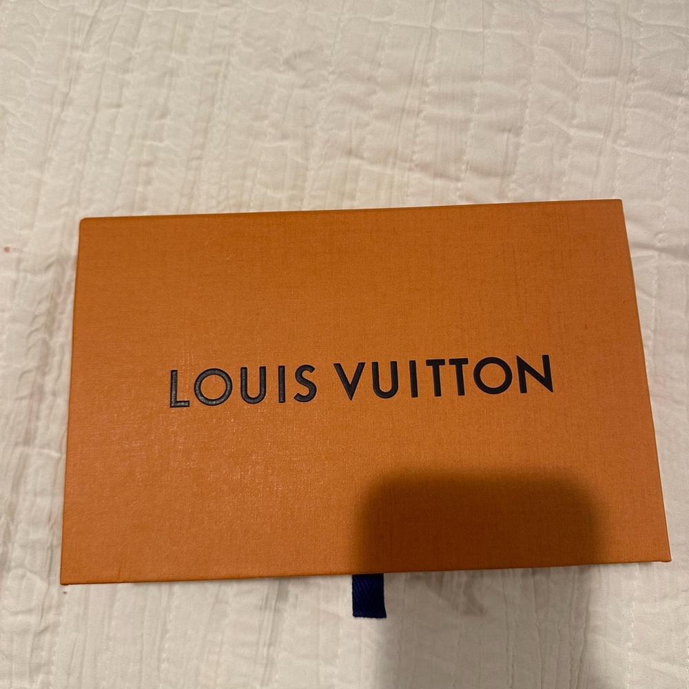 LOUIS VUITTON BOX (wallet box)